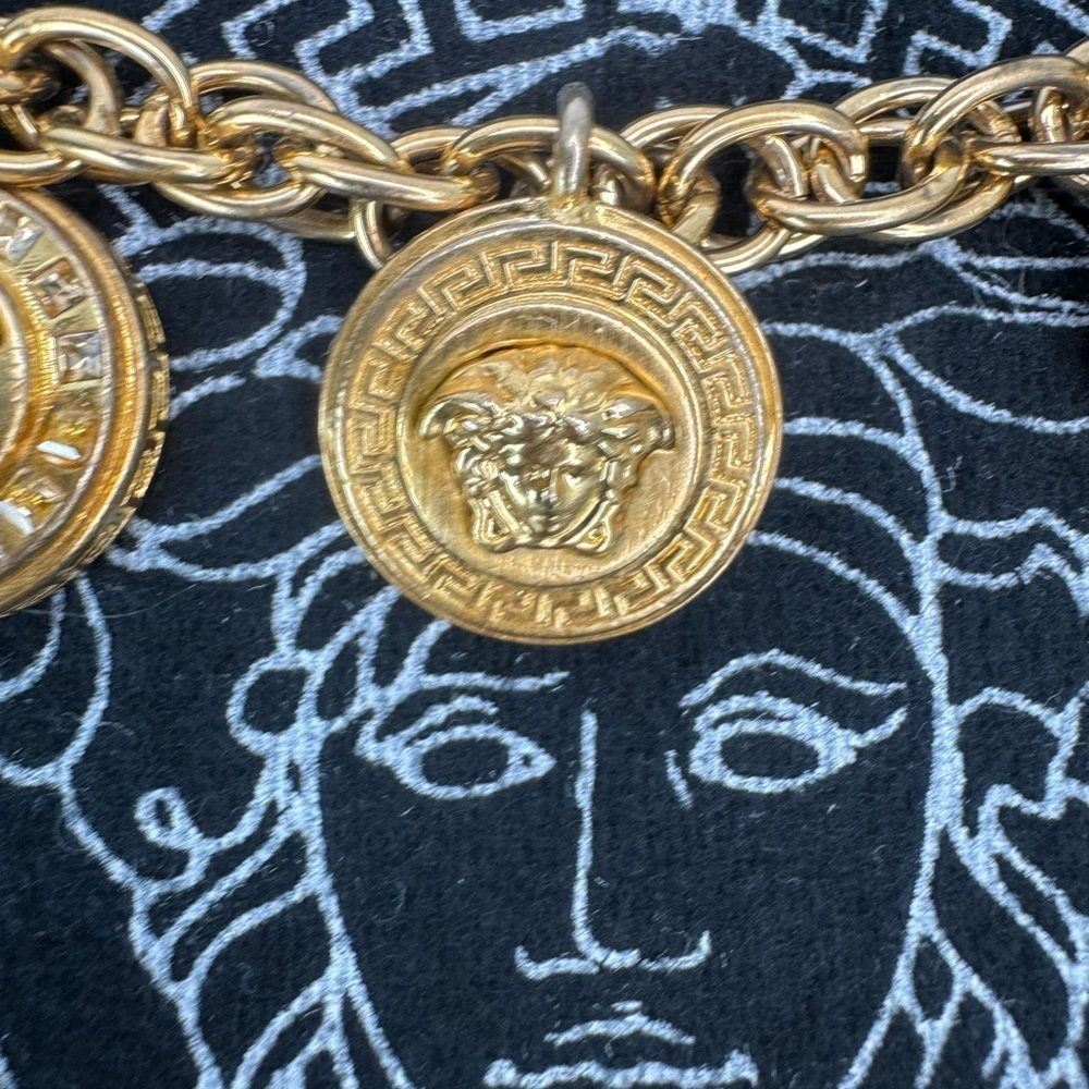 Versace  -RRRE- HRD TO FIND Gold Rope Chain Necklace with Medallions Crystals. - Picture 5 of 13